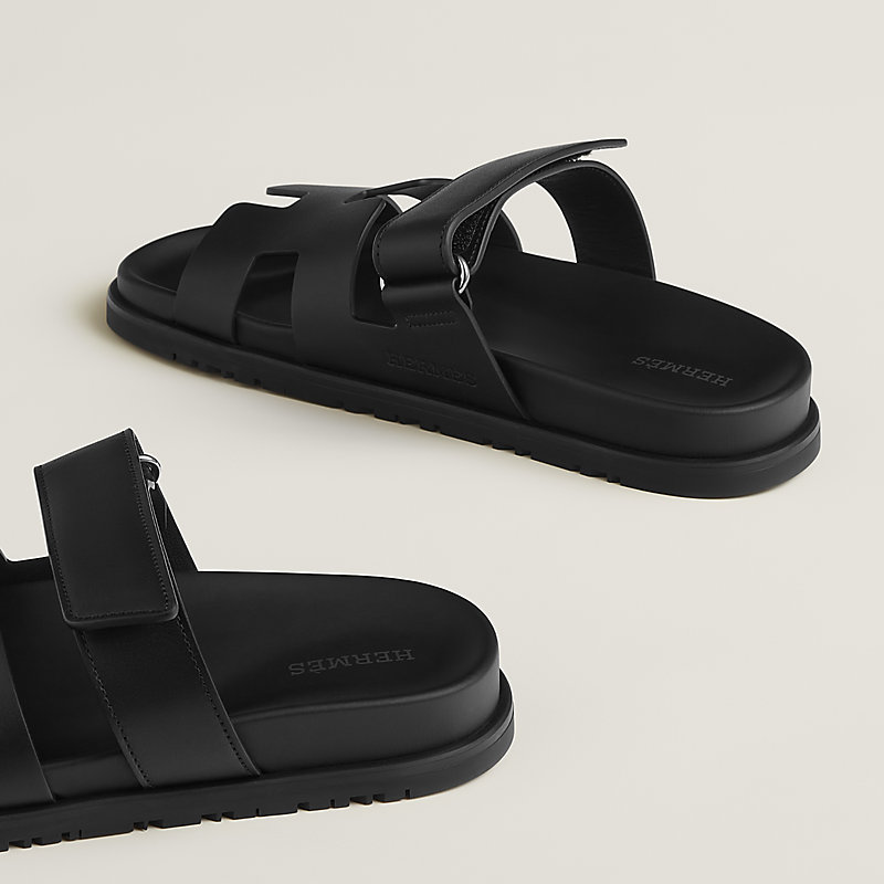 Hermes black flip flops online